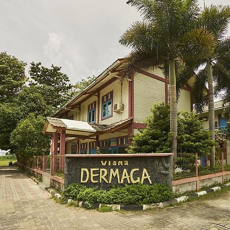 Dermaga Resort Pramuka Kepulauan Seribu Exteriör bild