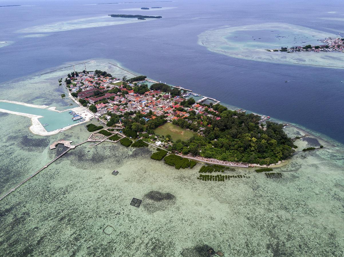 Dermaga Resort Pramuka Kepulauan Seribu Exteriör bild